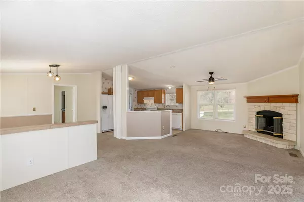 Hendersonville, NC 28792,41 Little Hungry RD