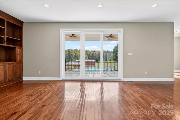 Lincolnton, NC 28092,3987 W Highway 27 HWY