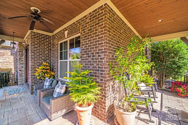 Tega Cay, SC 29708,126 Forsythia LN