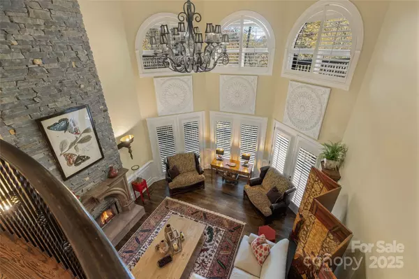 Highlands, NC 28741,250 N Big Bear RD