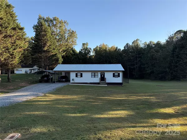 346 Allendale LN, Taylorsville, NC 28681