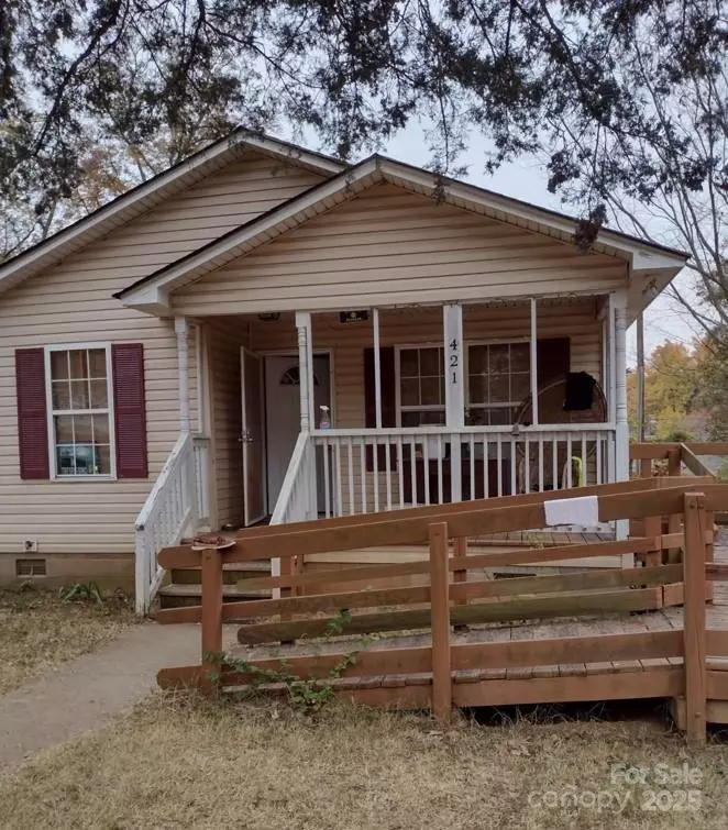 Charlotte, NC 28208,421 Jones ST