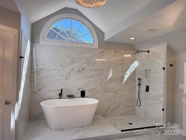 Fort Mill, SC 29707,7146 Harcourt XING