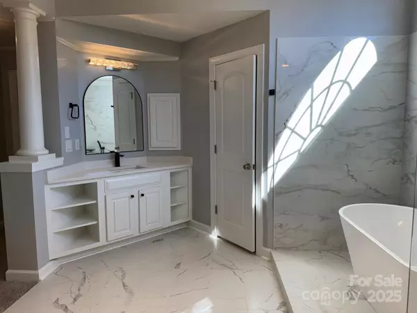 Fort Mill, SC 29707,7146 Harcourt XING