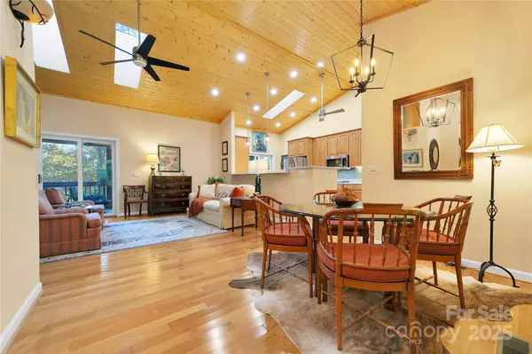 Brevard, NC 28712,16 Unoga CT