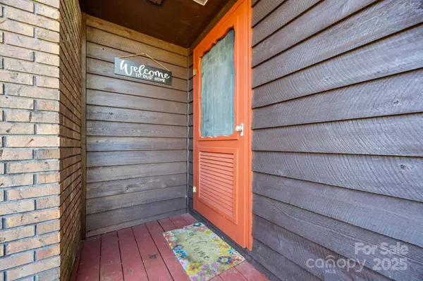 Franklin, NC 28734,55 Horizon DR