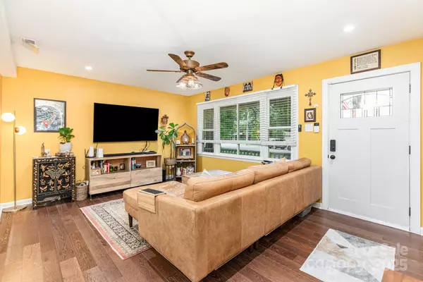 Charlotte, NC 28215,1116 Farrior DR