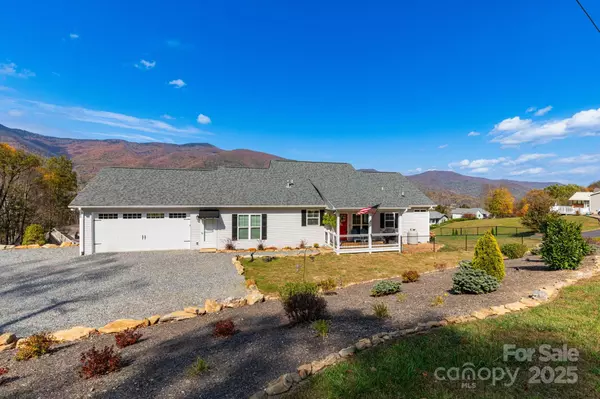 605 Red Bank RD, Waynesville, NC 28786