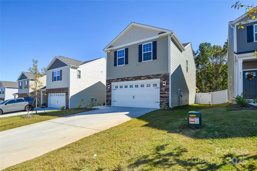 878 Two Brothers LN, York, SC 29745