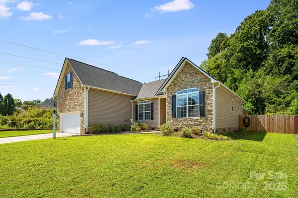 Arden, NC 28704,7 Groton WAY