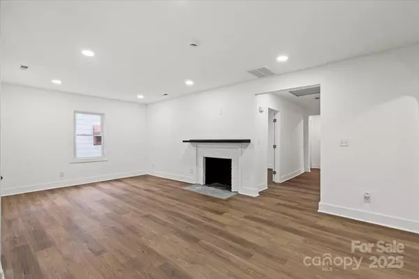 Gastonia, NC 28052,928 N Highland ST