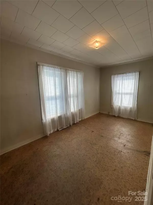 Albemarle, NC 28001,1229 Wiscassett ST