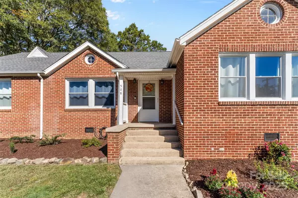 Monroe, NC 28110,508 Engleside ST