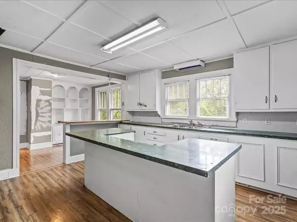 China Grove, NC 28023,185 Dillon ST