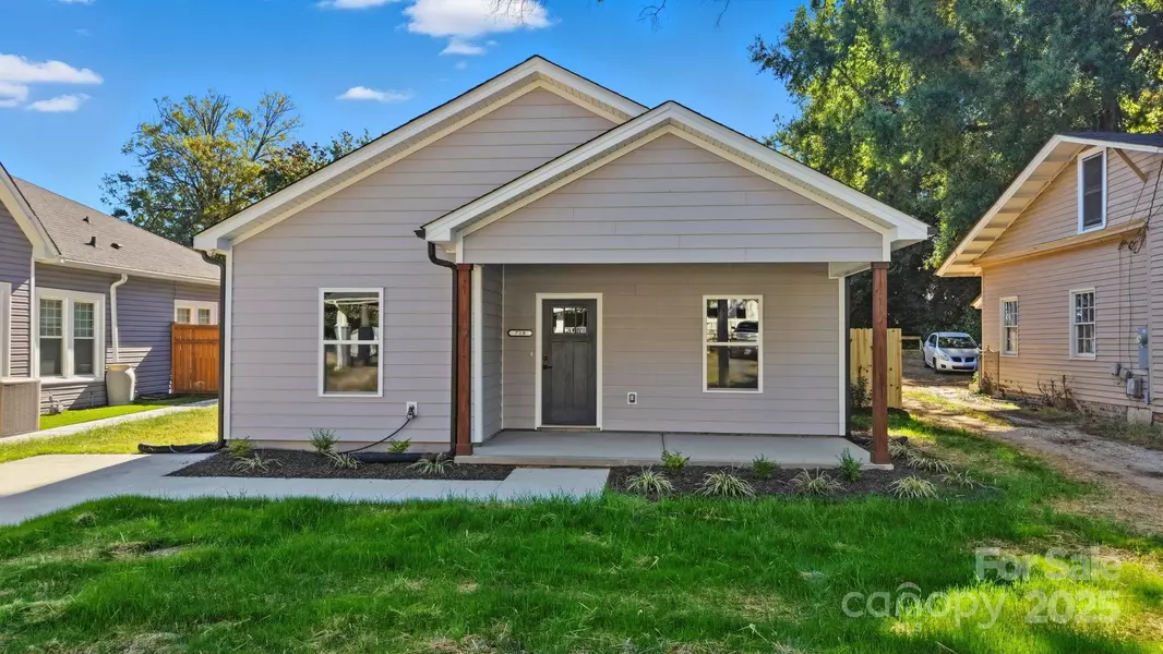 719 S Jackson ST, Salisbury, NC 28144