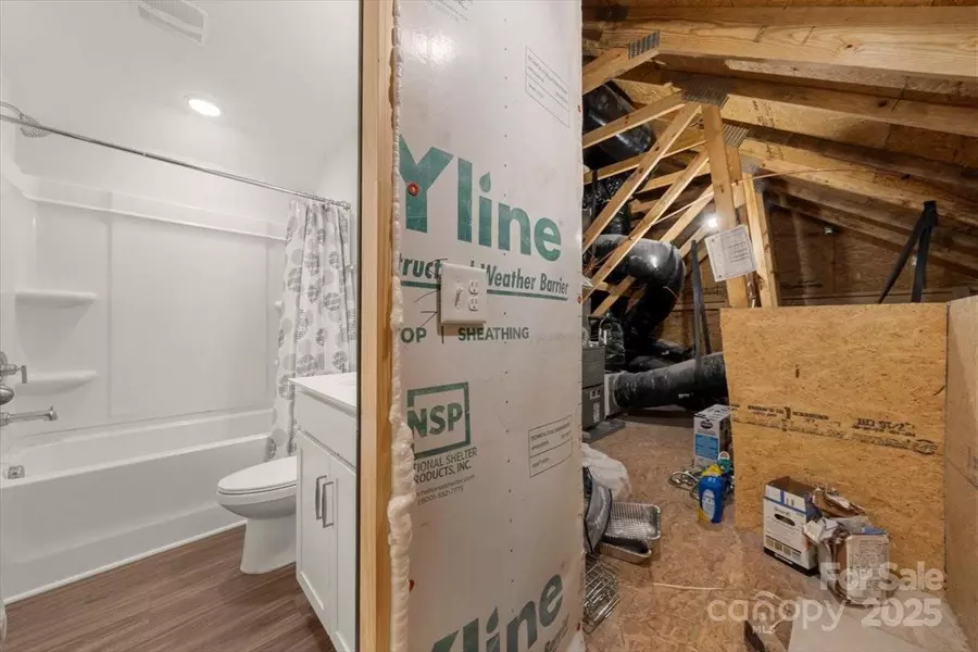 110 Cokesbury RD, Mooresville, NC 28115