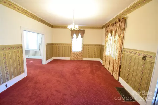 Gastonia, NC 28052,208 S Myrtle School RD