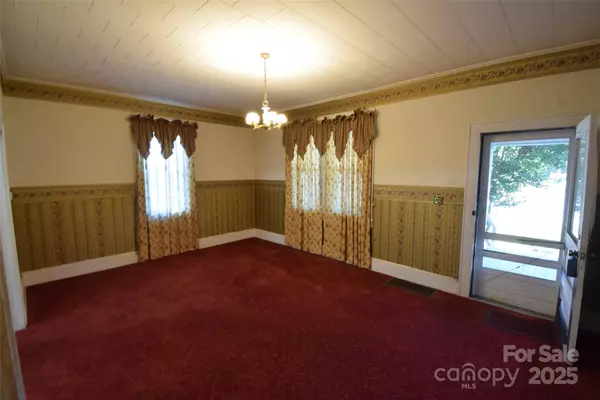 Gastonia, NC 28052,208 S Myrtle School RD