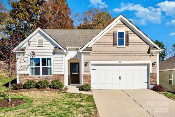 3938 Village BLVD NW, Conover, NC 28613