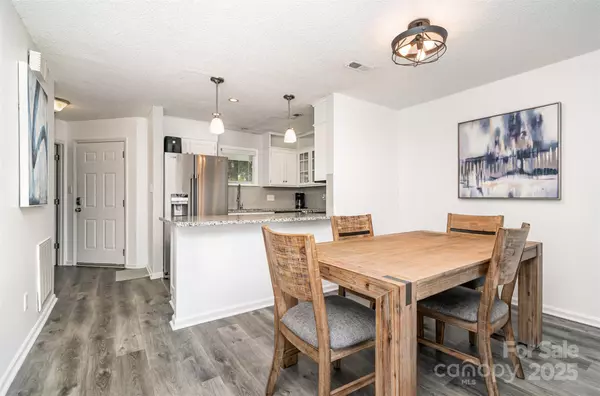 Charlotte, NC 28262,9041 J M Keynes DR #Unit 1