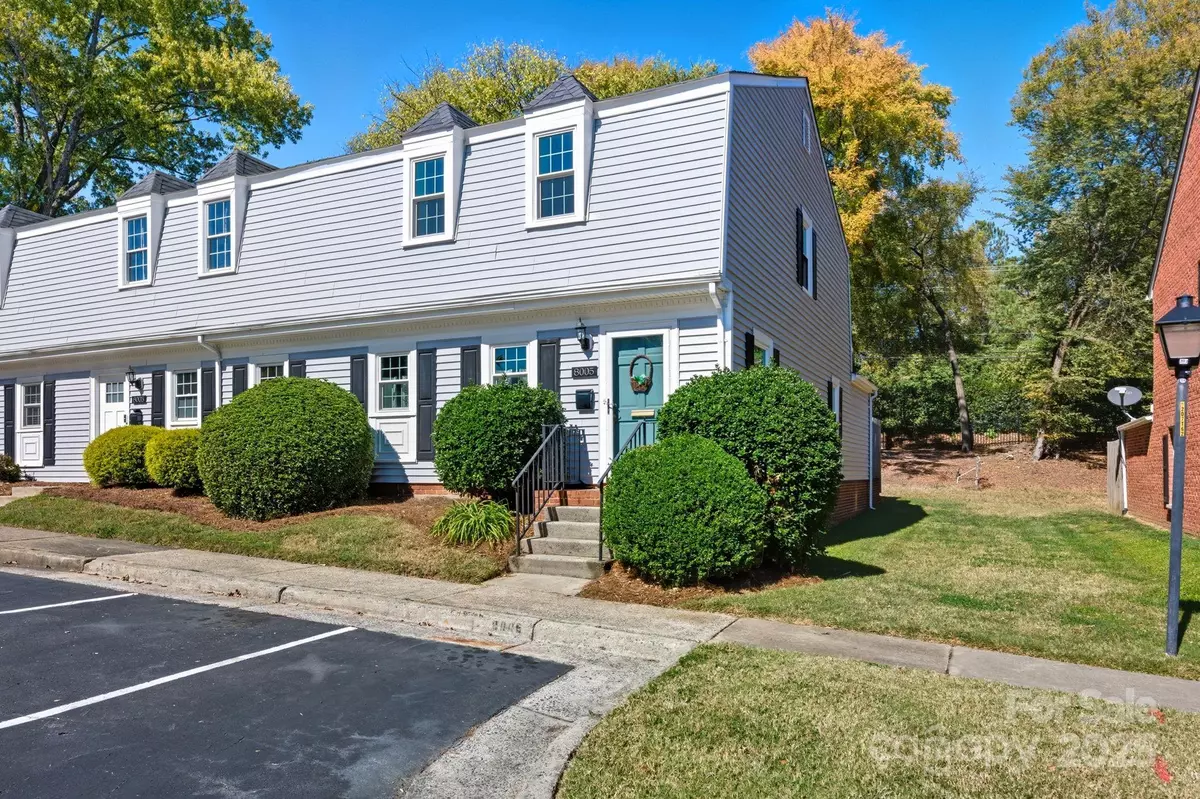 Charlotte, NC 28210,8005 Regent Park LN