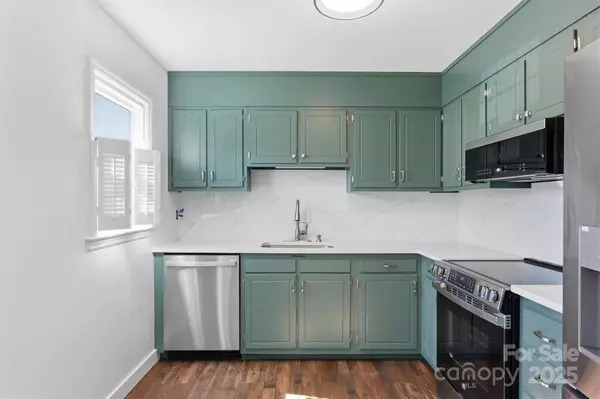 Charlotte, NC 28210,8005 Regent Park LN