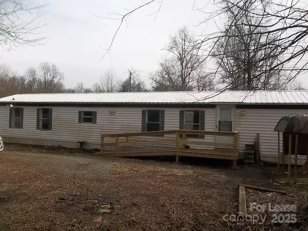 146 Thornwood LN, Stanley, NC 28164