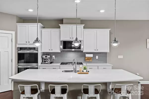 11826 Westbranch Pkwy, Davidson, NC 28036