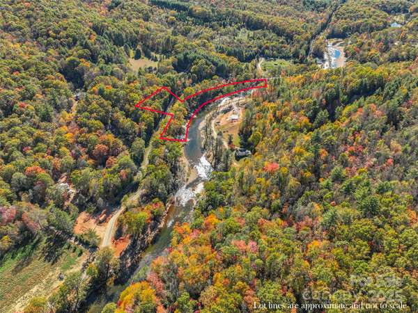 Burnsville, NC 28714,996 Halls Chapel RD