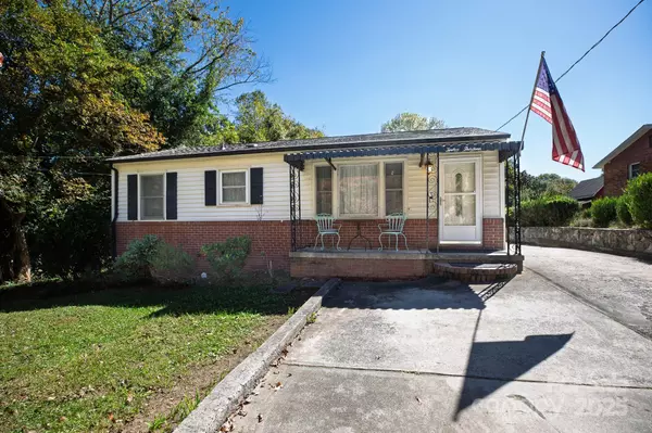 1213 Essex ST, Gastonia, NC 28052