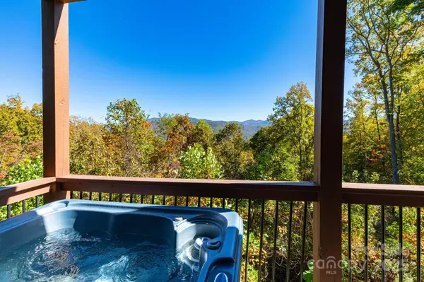 Bryson City, NC 28713,135 W Sky Cove CIR