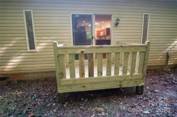 Columbus, NC 28722,178 Levi RD