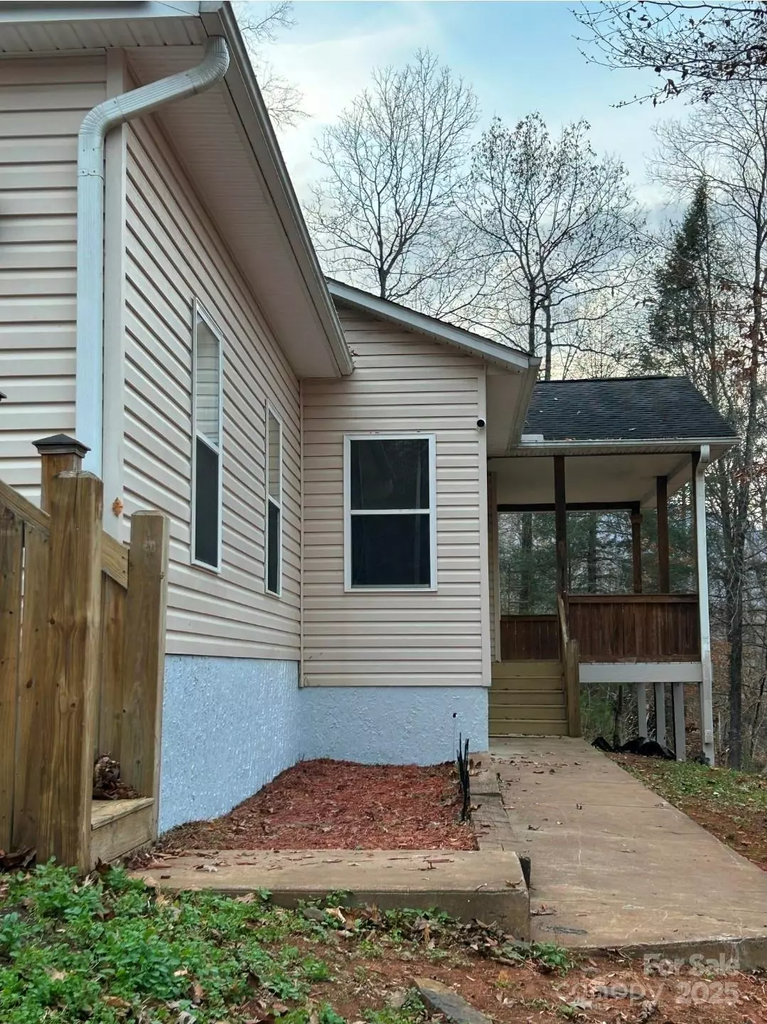 Columbus, NC 28722,178 Levi RD