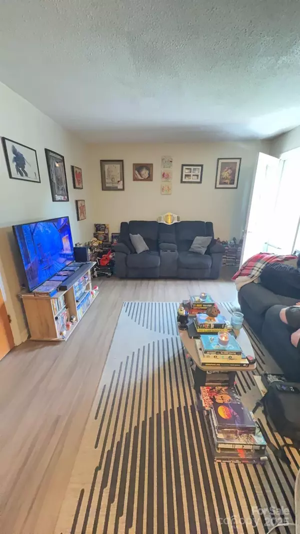 Chester, SC 29706,111 Saluda ST