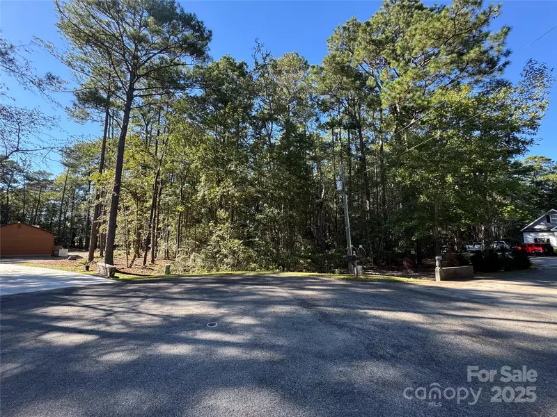 9 Mashie CT SW #9, Calabash, NC 28467