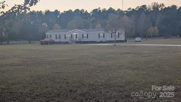 Kershaw, SC 29067,1163 Pit A Tat RD