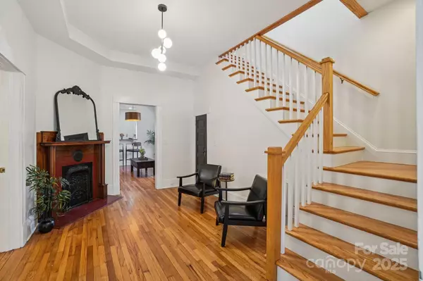 Asheville, NC 28806,202 Westwood PL