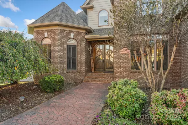 Hickory, NC 28602,5836 Bakers PT