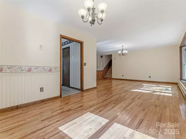 Candler, NC 28715,1015 Pisgah HWY