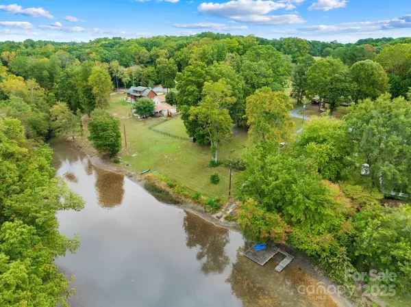 Terrell, NC 28682,4107 Cascade ST #5