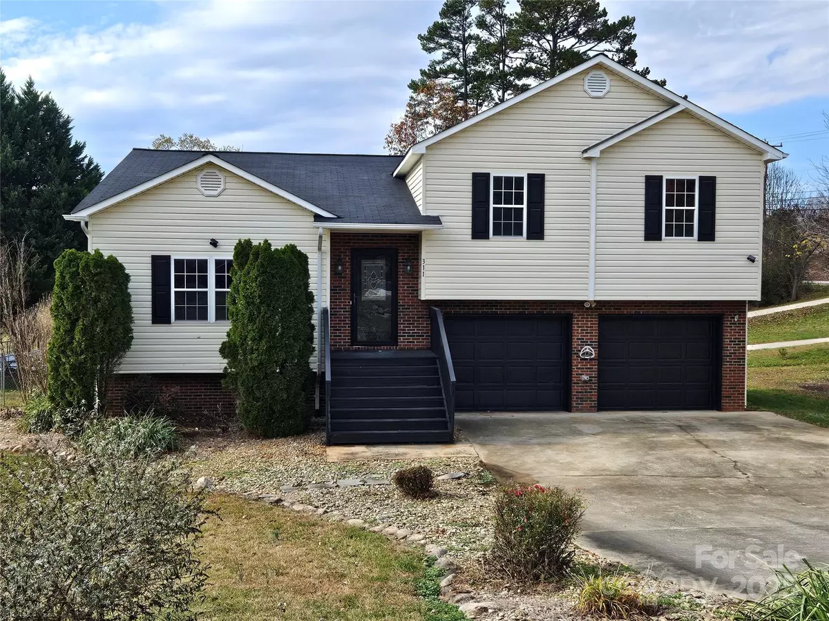 Morganton, NC 28655,311 N Meadow DR