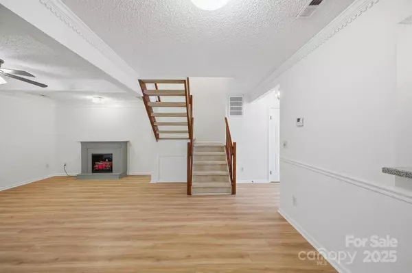 Charlotte, NC 28270,9613 Green Gable CT