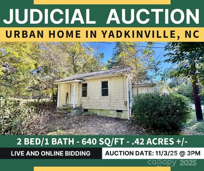 300 E Cedar ST, Yadkinville, NC 27055