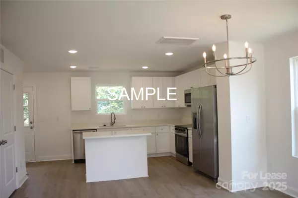 Kannapolis, NC 28083,761 Hillside ST