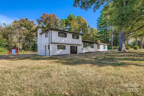 Charlotte, NC 28216,6210 Cora ST