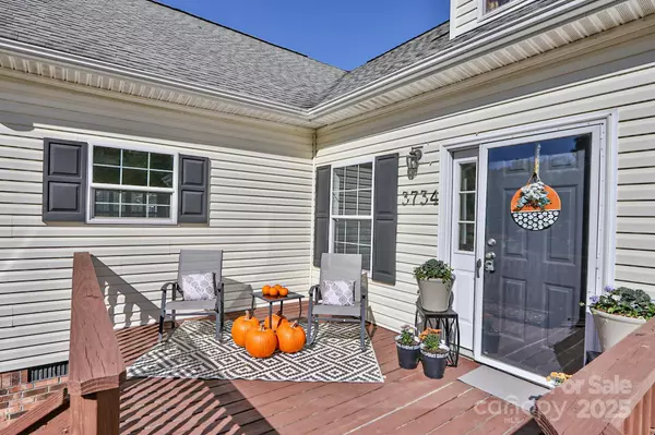 Hamptonville, NC 27020,3734 Westwood RD