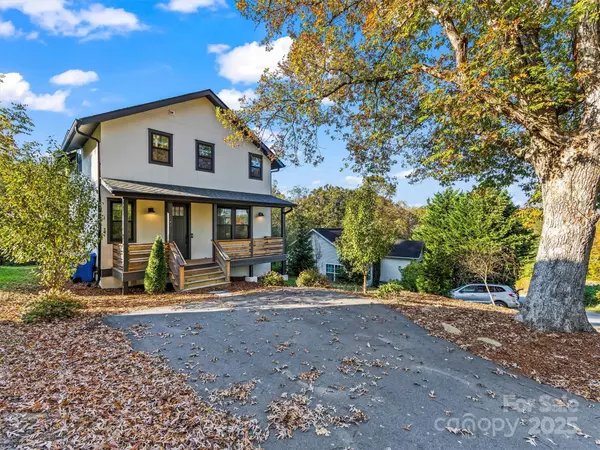 122 Hazel Mill RD, Asheville, NC 28806