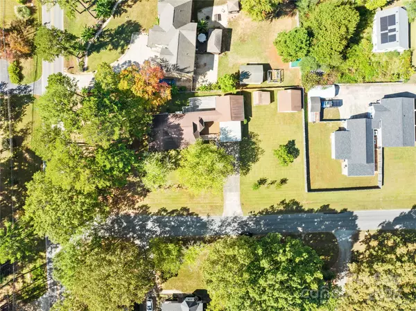 Matthews, NC 28104,700 Chestnut LN
