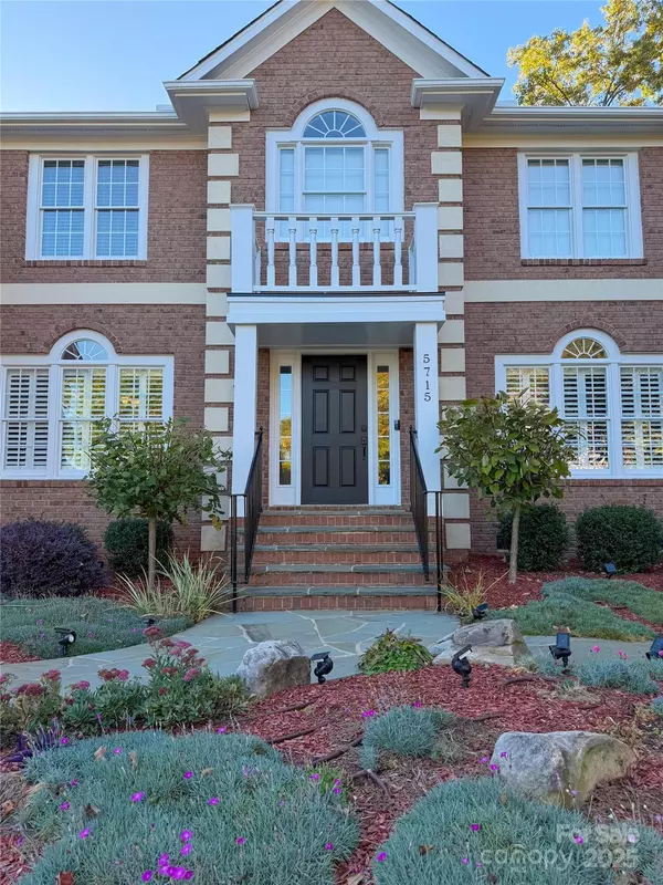 5715 Hartfield Downs DR, Charlotte, NC 28269