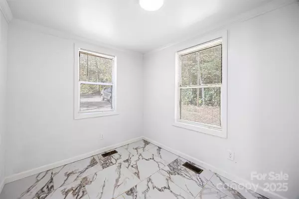 Bessemer City, NC 28016,129 Williams RD